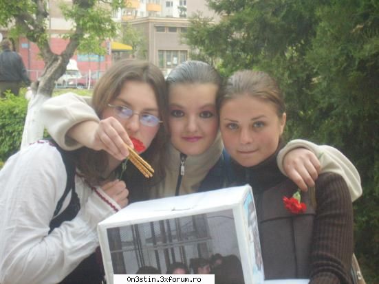 poza bani bani avem bani stixuri