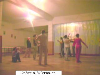 s-a dat liber poze!!! teatru
